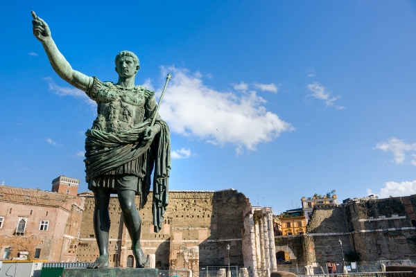 Image of Julius Caesar Statue in Italy