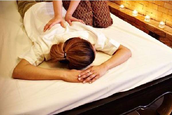 Benefits of Massage while Travelling